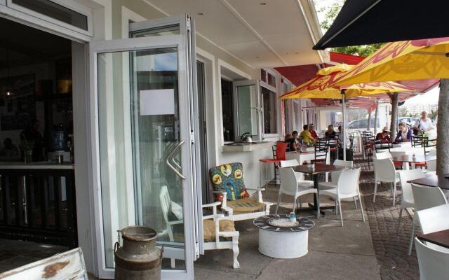 The Vic Port Elizabeth Hotel