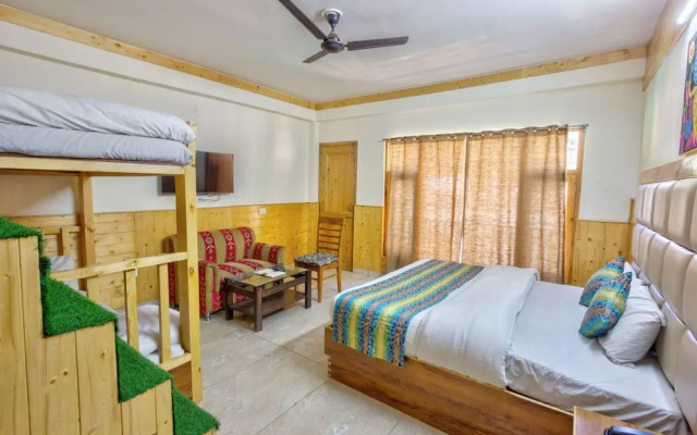 Aman place by Hotel Malabar KASOL