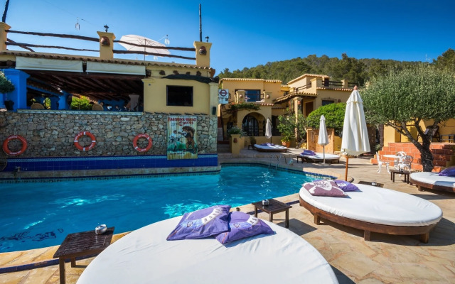 Pikes Ibiza - Adults Only