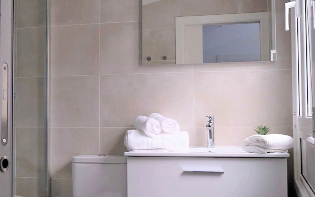 Elegant Apartment in Ourense in the City Center