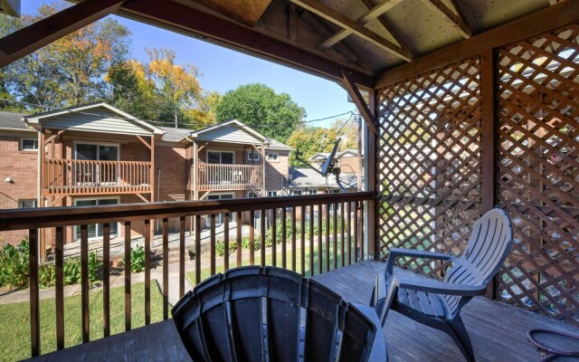 Charming Charlotte Condo - Fully Renovated!