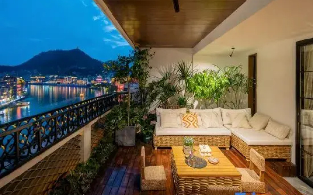 Town vision enjoy private home stay facility