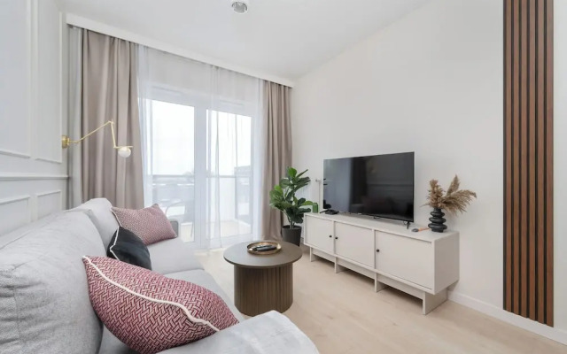 Wroclaw Apartment With Bathub by Renters