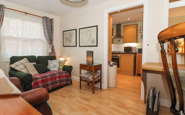 3 Westgate Mews