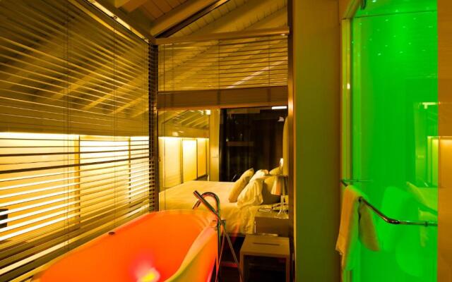 Active Hotel