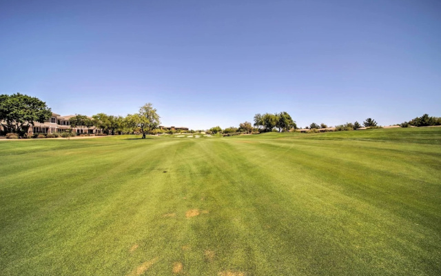 Pool, Balcony & Golf Course Views: Scottsdale Gem