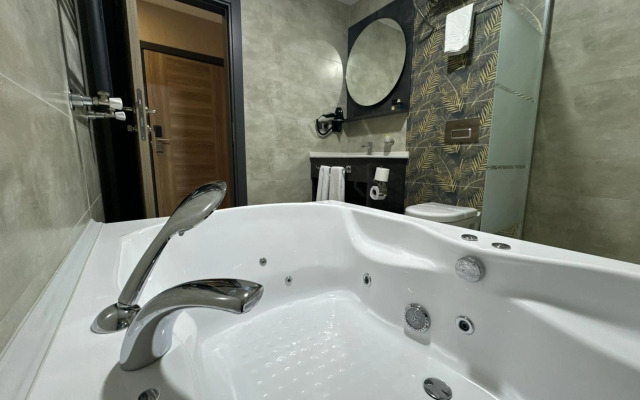 Korkmaz Otel