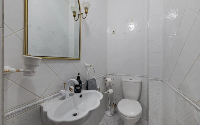 Smart Host на бульваре Страстной