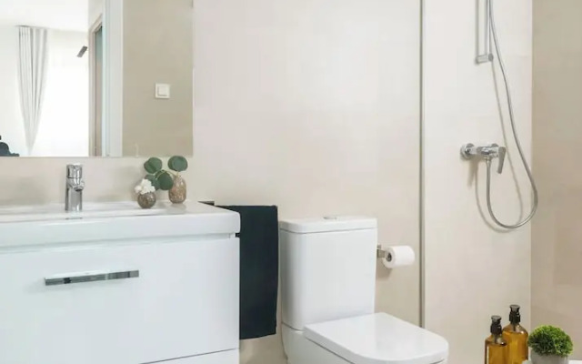 Modern Apartment With Views Urban Sky 26ke