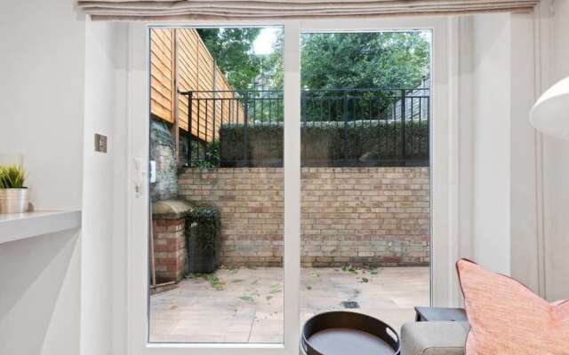 Designer 1 Bed Apt W Terrace Sleeps 3 In Camden