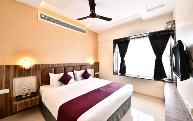 Click Hotel Sagar Plaza Chakan, Pune