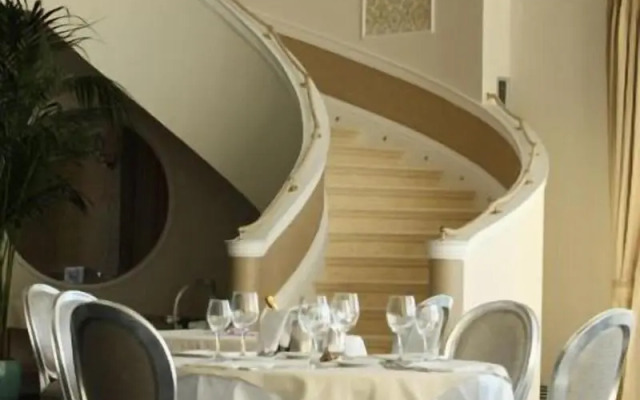 Marina Holiday Resort & Spa