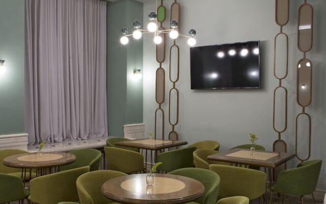 Hotel Venezia by ZEUS International
