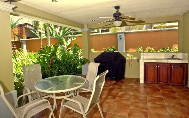 Montecarlo 13 - 2 Br Condo