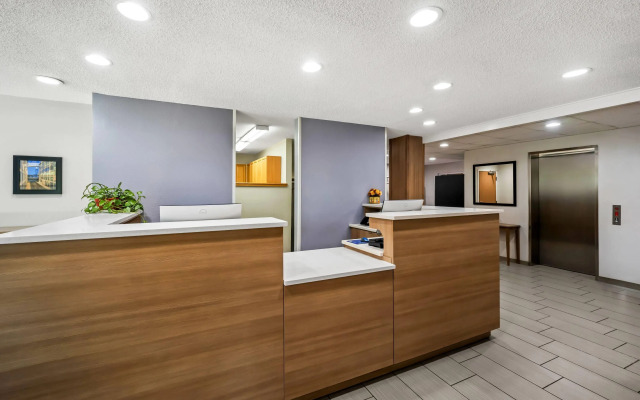 Microtel Inn & Suites by Wyndham Greensboro