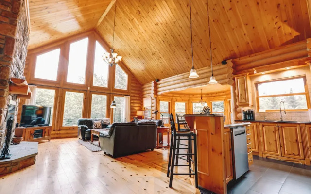 Fiddler Lake Resort
