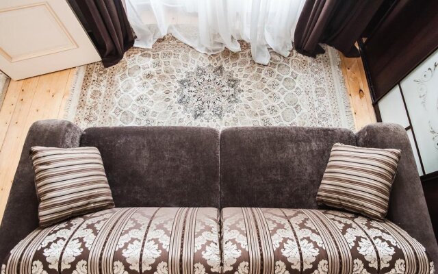 Apartment on Liteyny 60