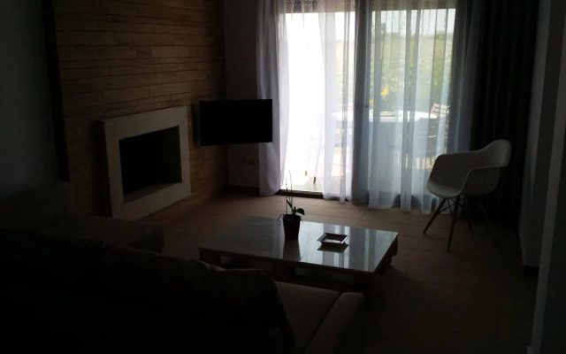 Niovi Boutique Apartments