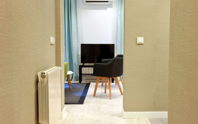 Feelathome Madrid Suites Apartments