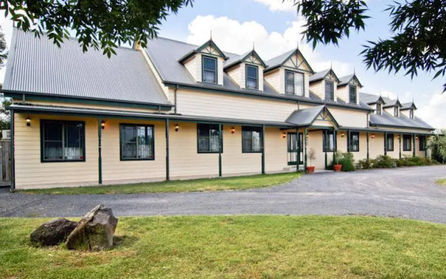 Melba Lodge