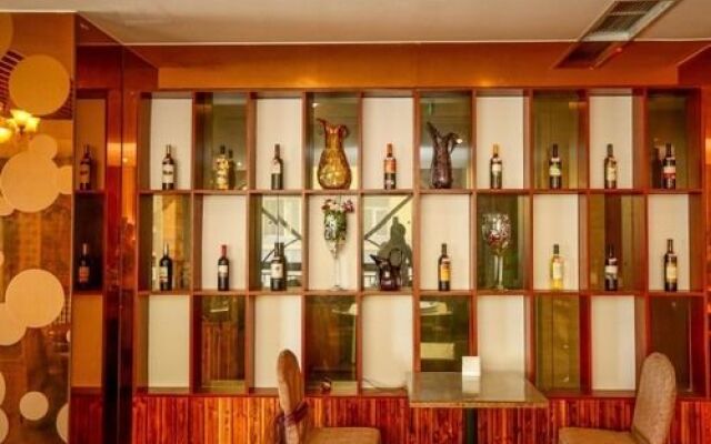 GreenTree Inn Shandong Qingdao Wuyishan Road Jiashike Shopping center Business Hotel