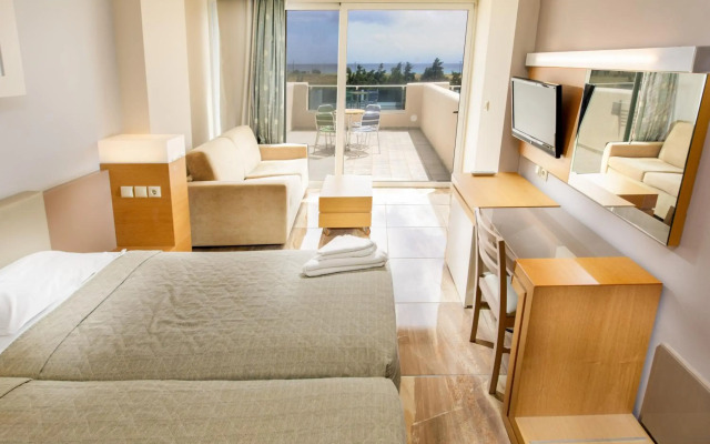 Sovereign Beach Hotel