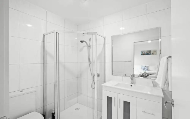 Tranquil Tranmere- City Views- 3 Bedroom