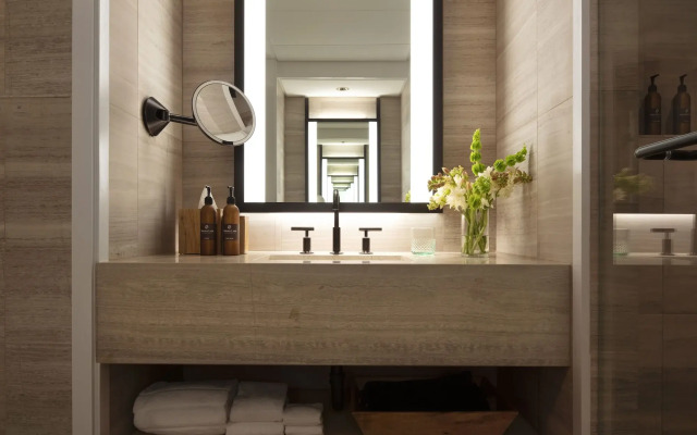 Mauna Lani, Auberge Resorts Collection