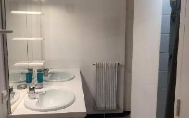 La Fontaine, F2 au cœur de Paray