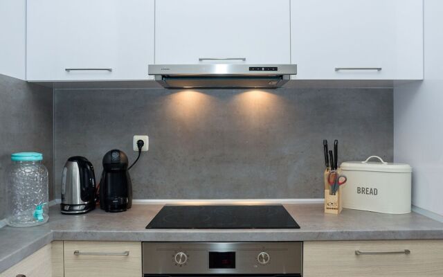 FM Luxury 1-BDR Apartment  with Terrace