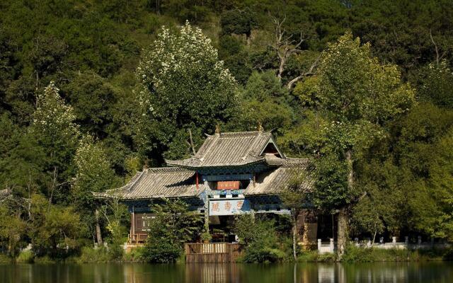 Banyan Tree Lijiang