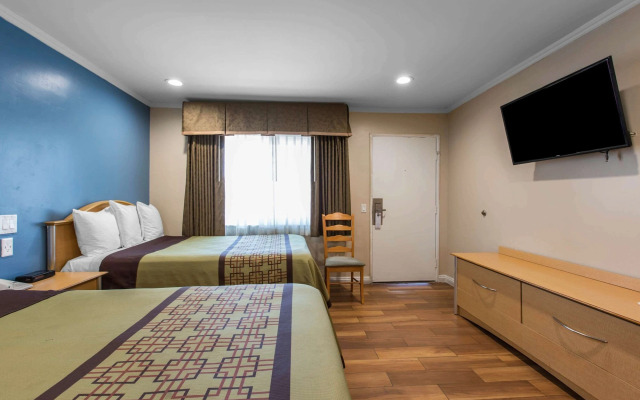 Rodeway Inn Escondido Downtown