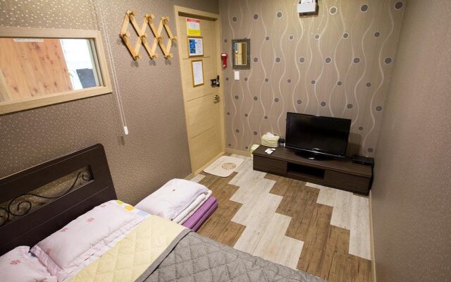 Haeundae J Guesthouse