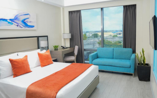 MCollection - Stay Across NAIA Terminal 3 in Newport City