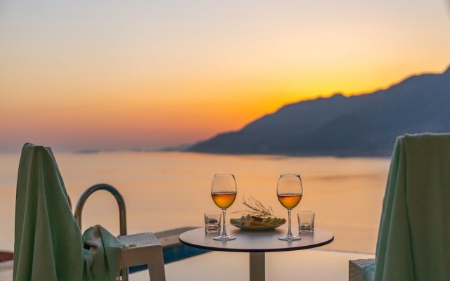 Hilaris Hotel