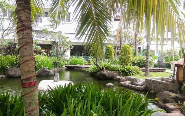 Spacious and Cozy 3BR Poins Square Apartment
