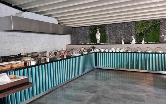 May Flower Apart Hotel