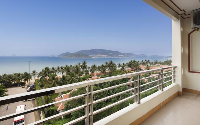 Holiday Hotel