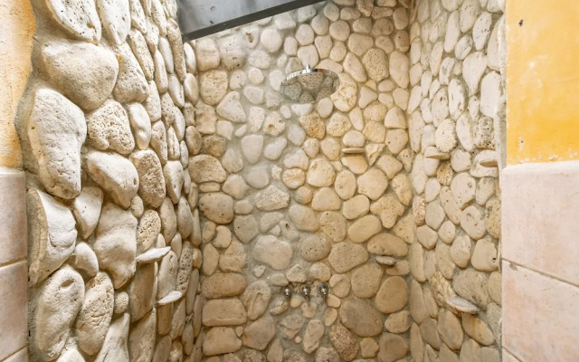 Mexican Style Villa With Private Pool, Free Utilities