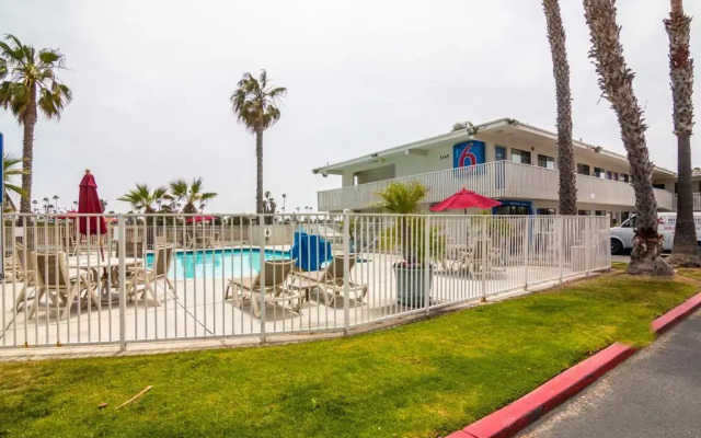 Motel 6 Ventura, CA - Beach