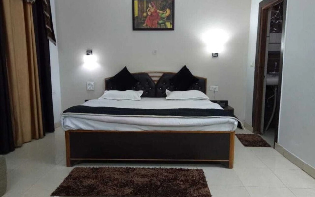 Hotel 4 U Rishikesh