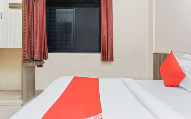 OYO 29114 Suraj Residency
