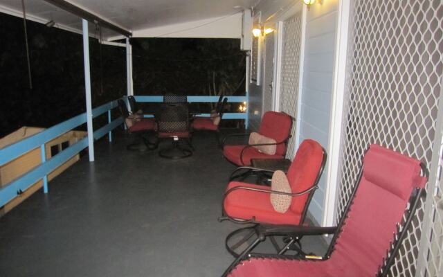 Captain Cook Apartments