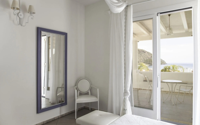Hotel Mea - Aeolian Charme