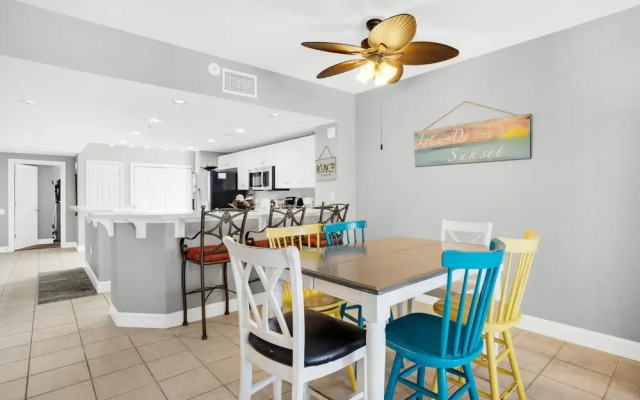 Majestic Beach Towers 2-909