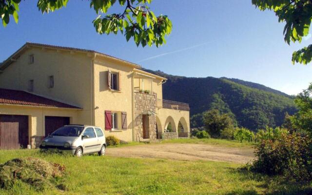 Chambre INDEPENDANTE et aménagée 25 kms Ajaccio