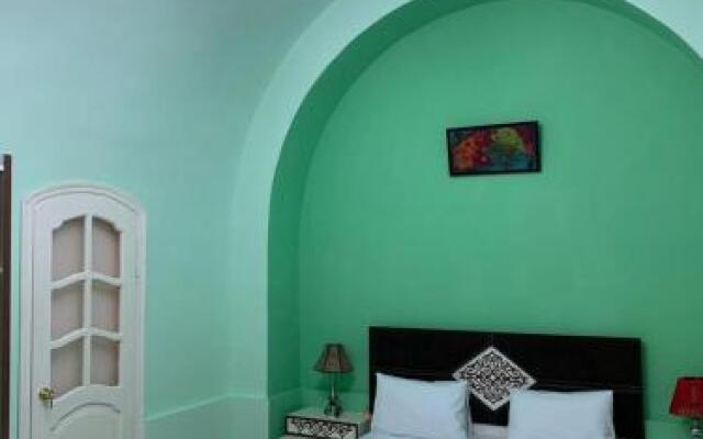 Nizami street floor 1