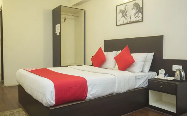 OYO 22038 Hotel Taktse Continental And Spa