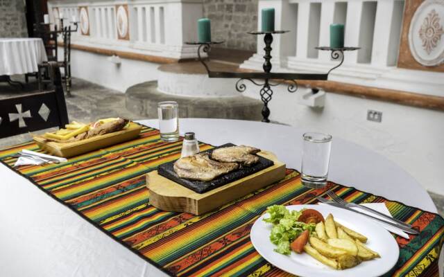 Golden Rest Ecuador