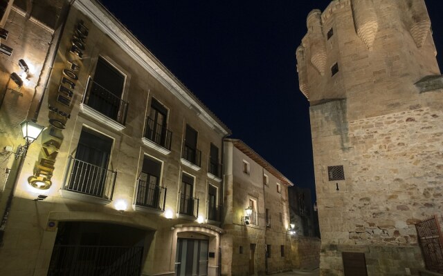 Luxor Torre del Clavero Apartments